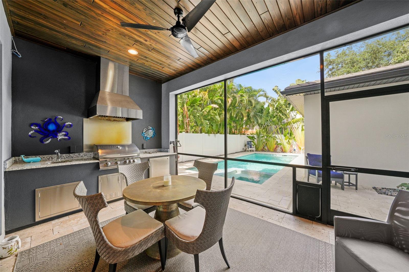 HARBOR VIEW PALMS - Residential