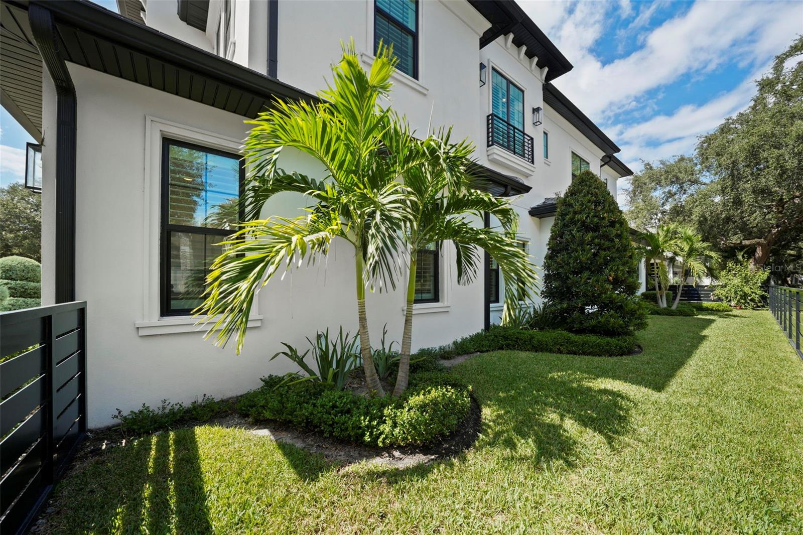 HARBOR VIEW PALMS - Residential