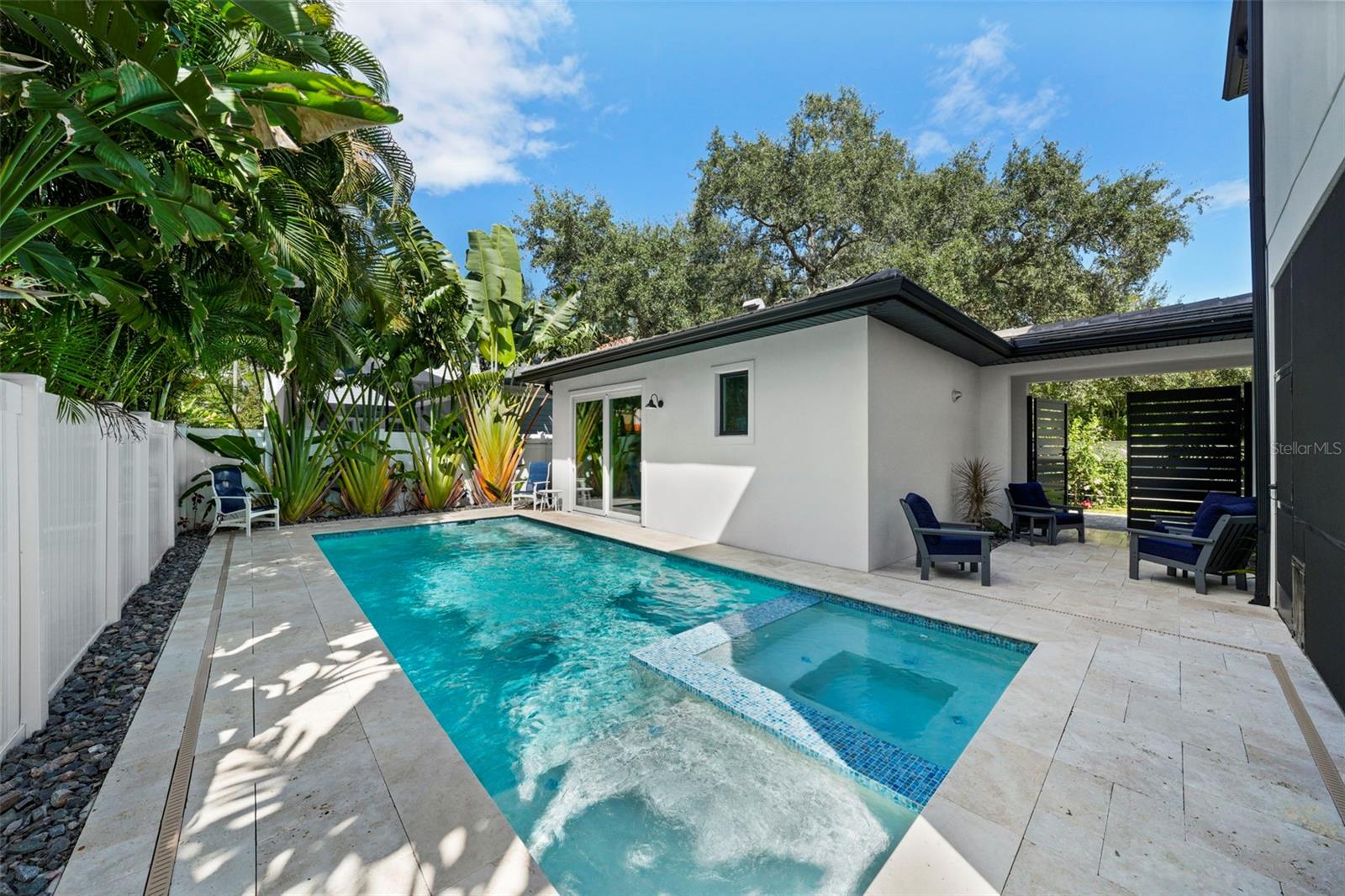 HARBOR VIEW PALMS - Residential