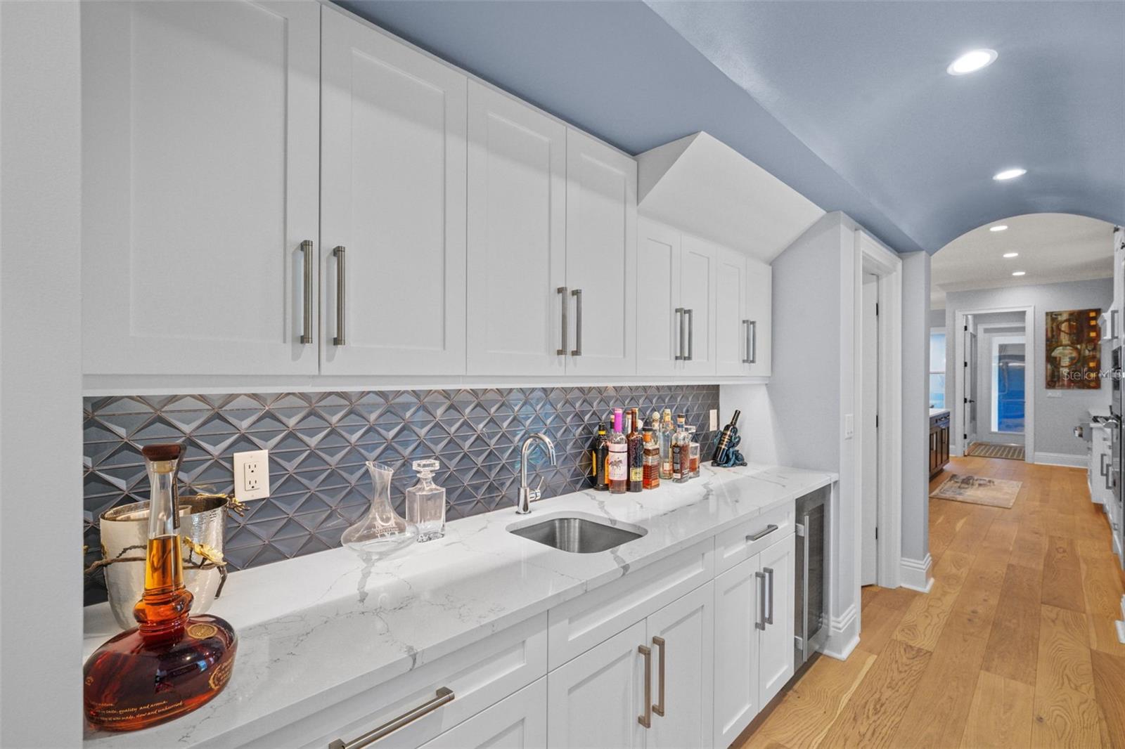 HARBOR VIEW PALMS - Residential