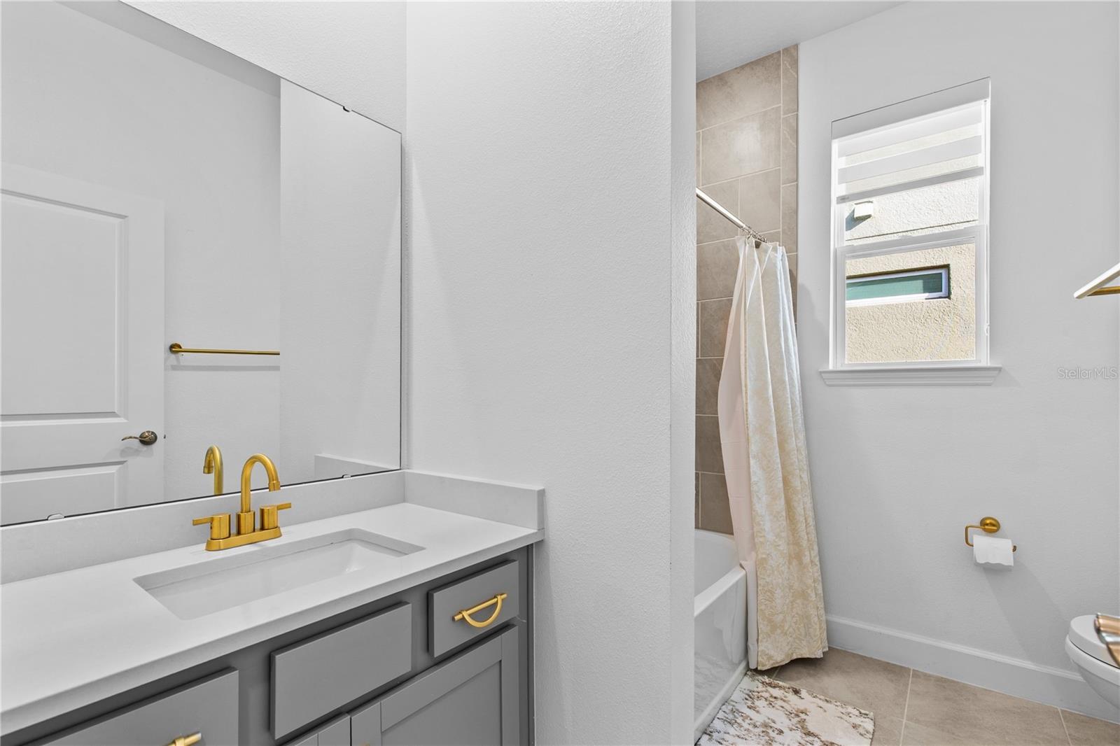 STARWOOD PH N-1B SOUTH - Residential