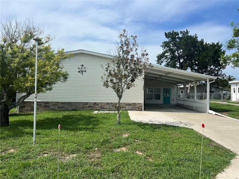 Photo of 9237 Salisbury Drive, Brooksville, FL 34613 (MLS # W7877839)