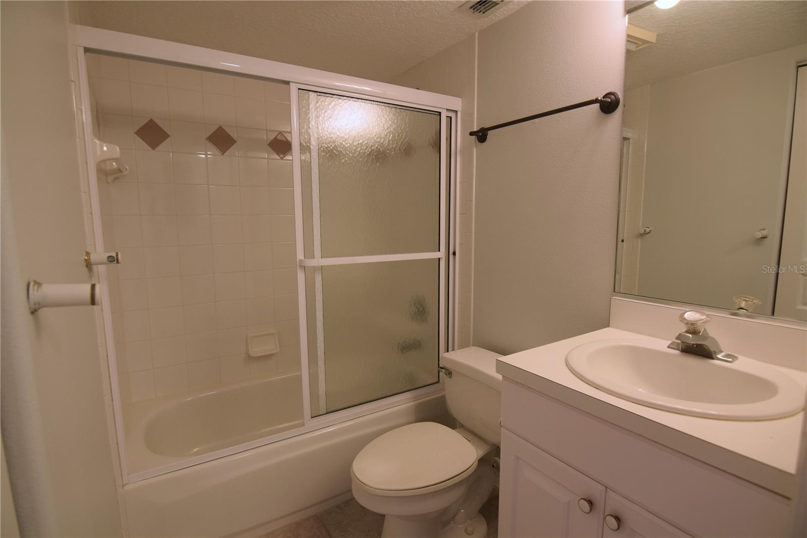 PINESTONE AT PALMER RANCH - Residential Lease