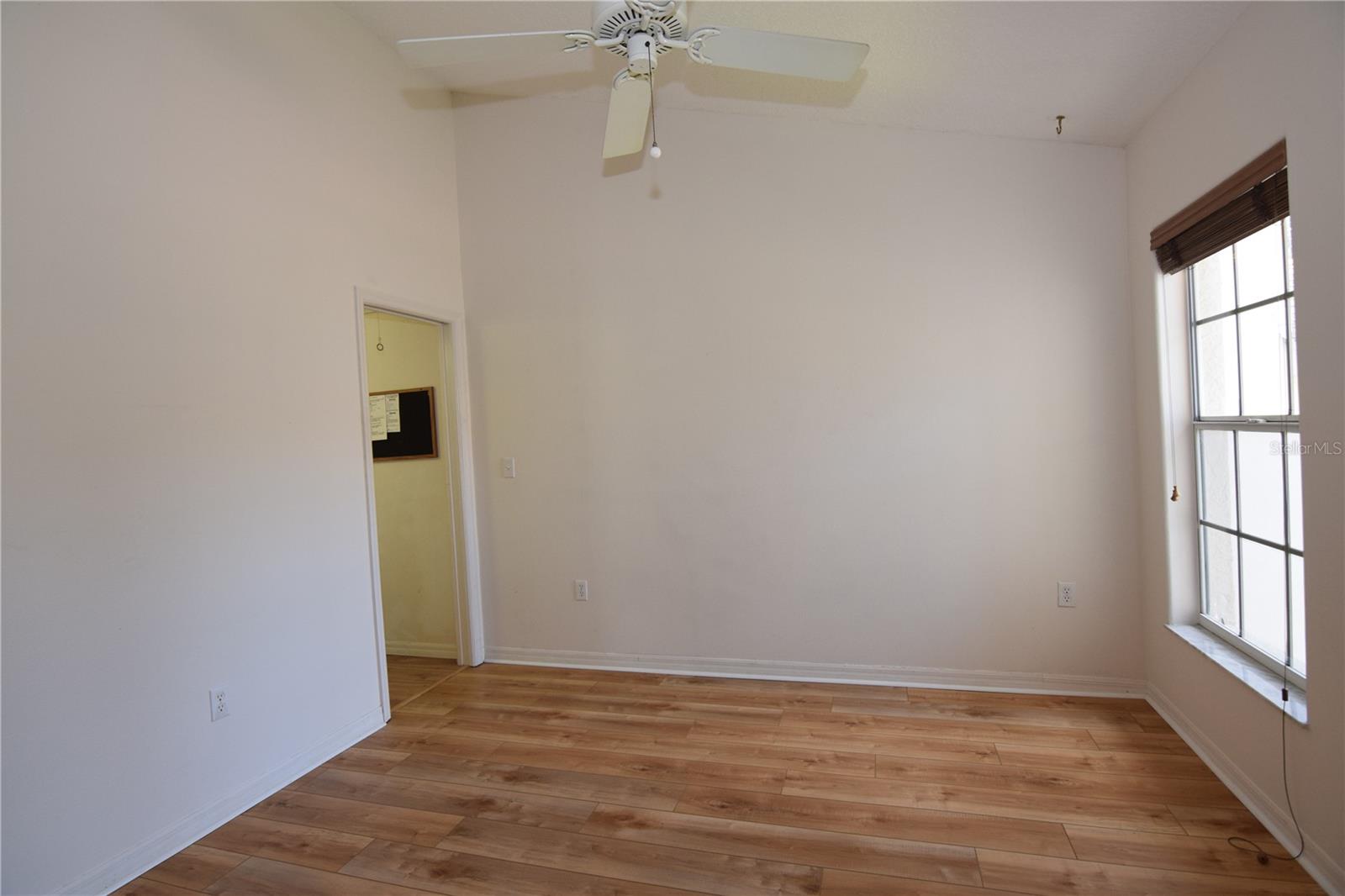PINESTONE AT PALMER RANCH - Residential Lease