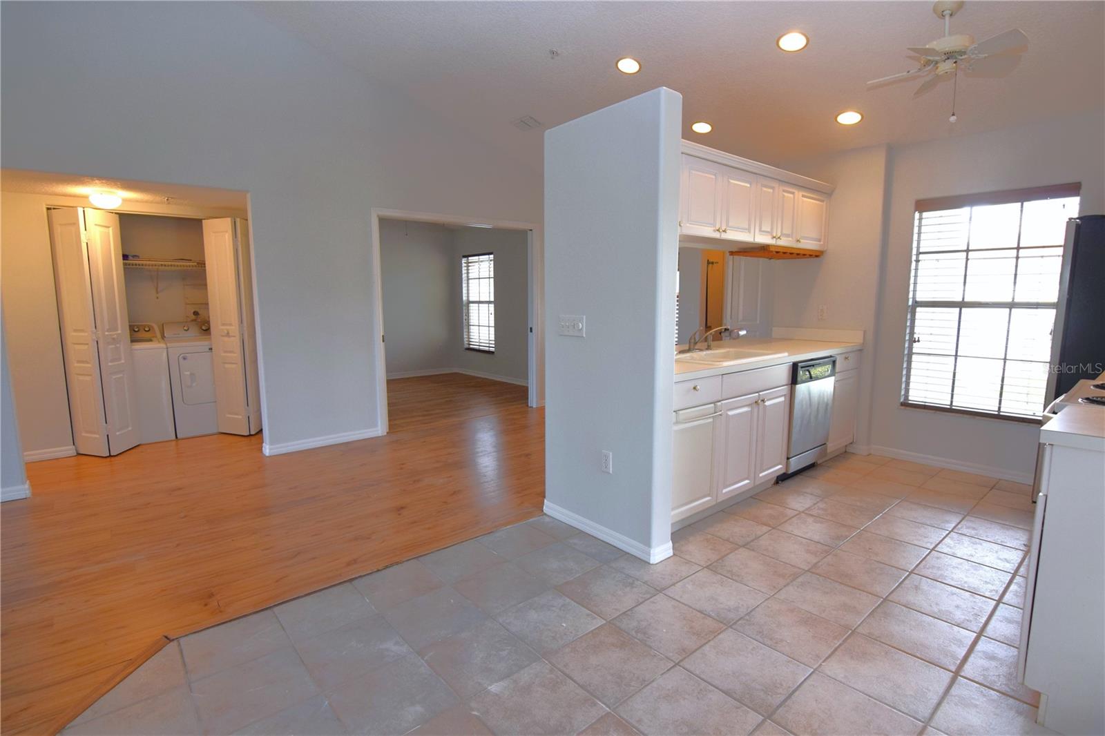 PINESTONE AT PALMER RANCH - Residential Lease
