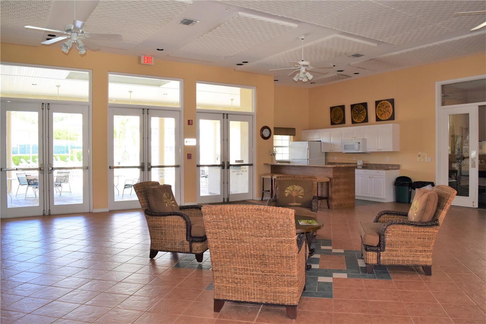 PINESTONE AT PALMER RANCH - Residential Lease