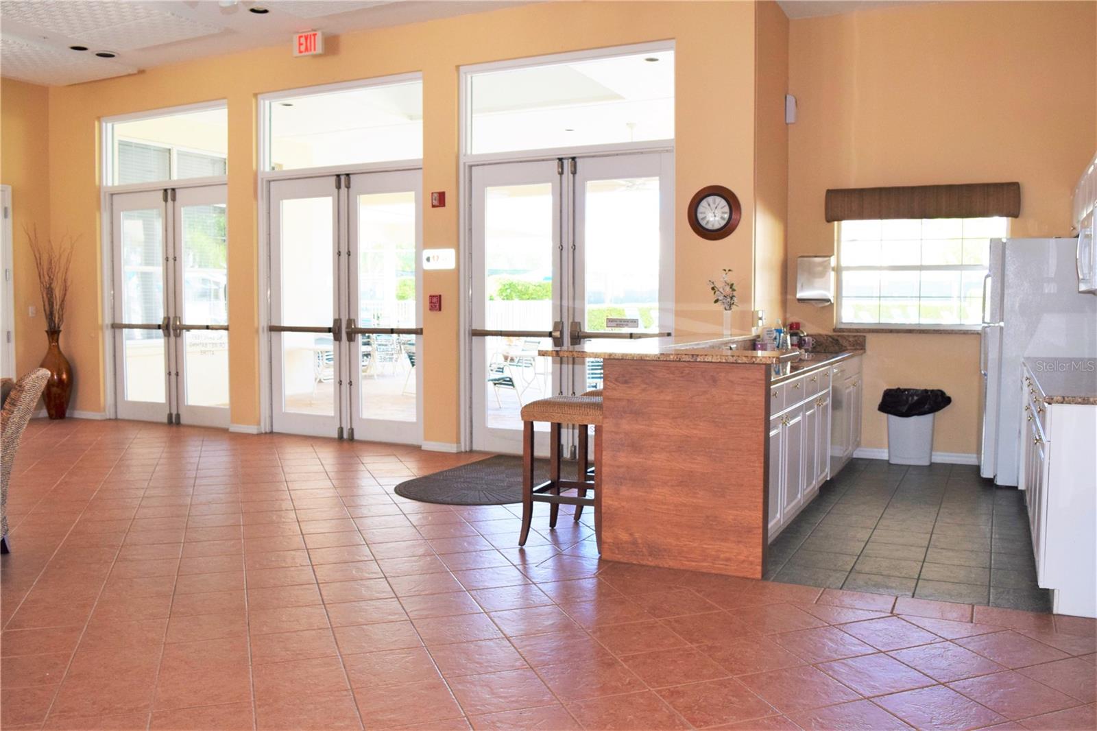 PINESTONE AT PALMER RANCH - Residential Lease