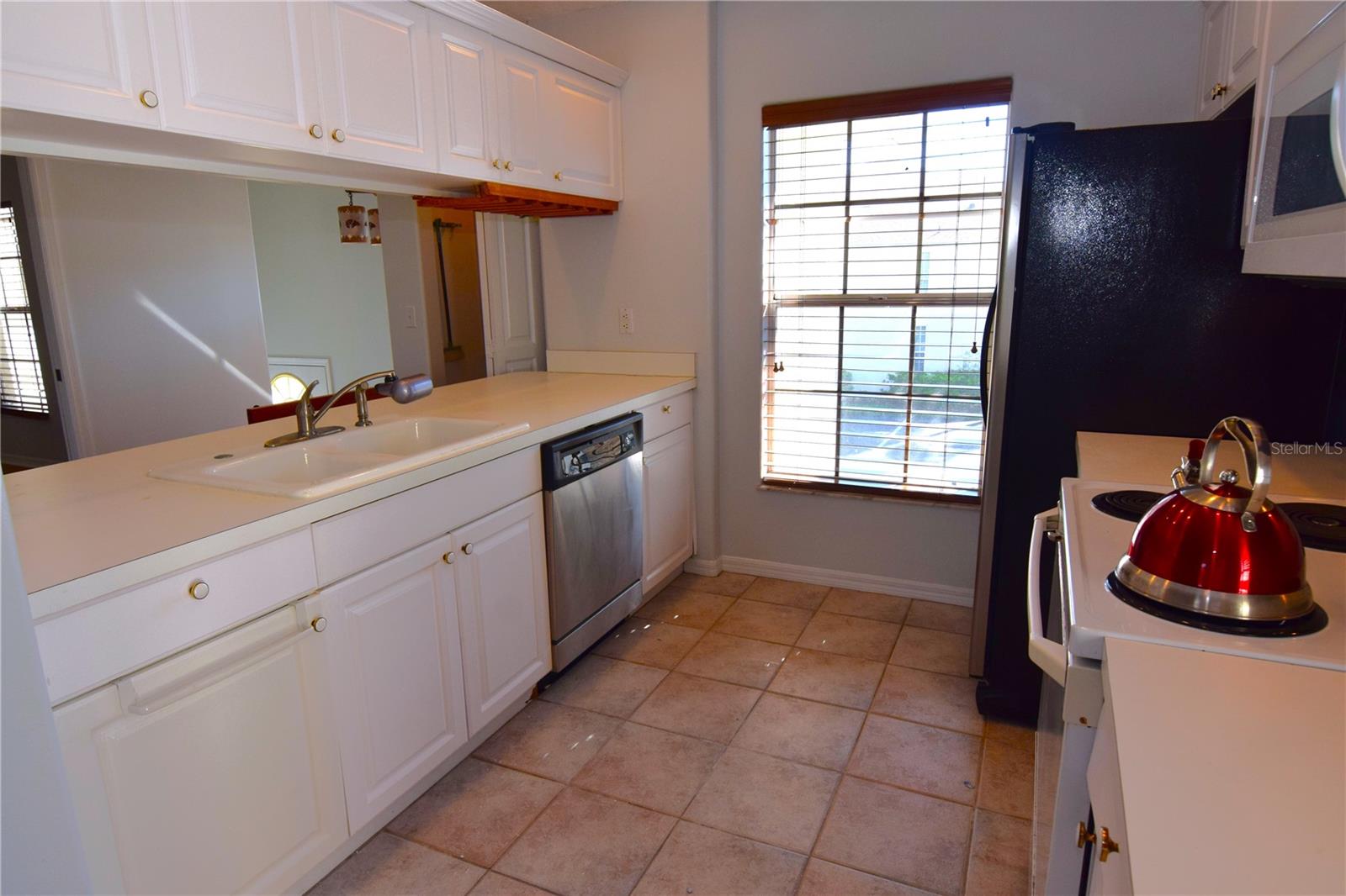 PINESTONE AT PALMER RANCH - Residential Lease