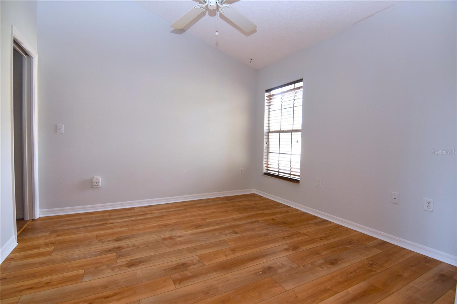 PINESTONE AT PALMER RANCH - Residential Lease