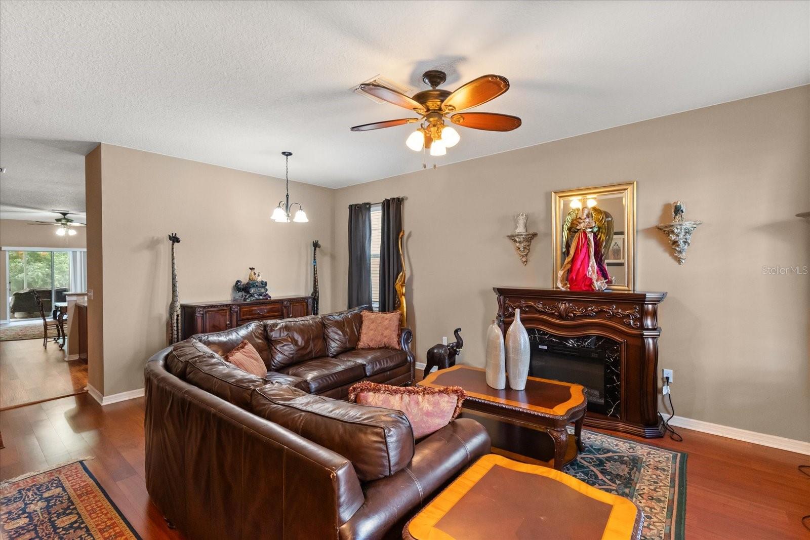 WHISPERING WOODS PH 1 - Residential