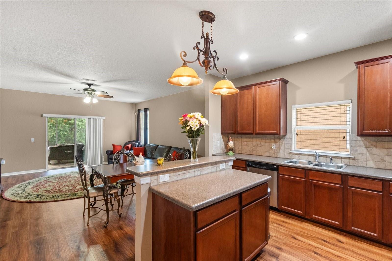 WHISPERING WOODS PH 1 - Residential