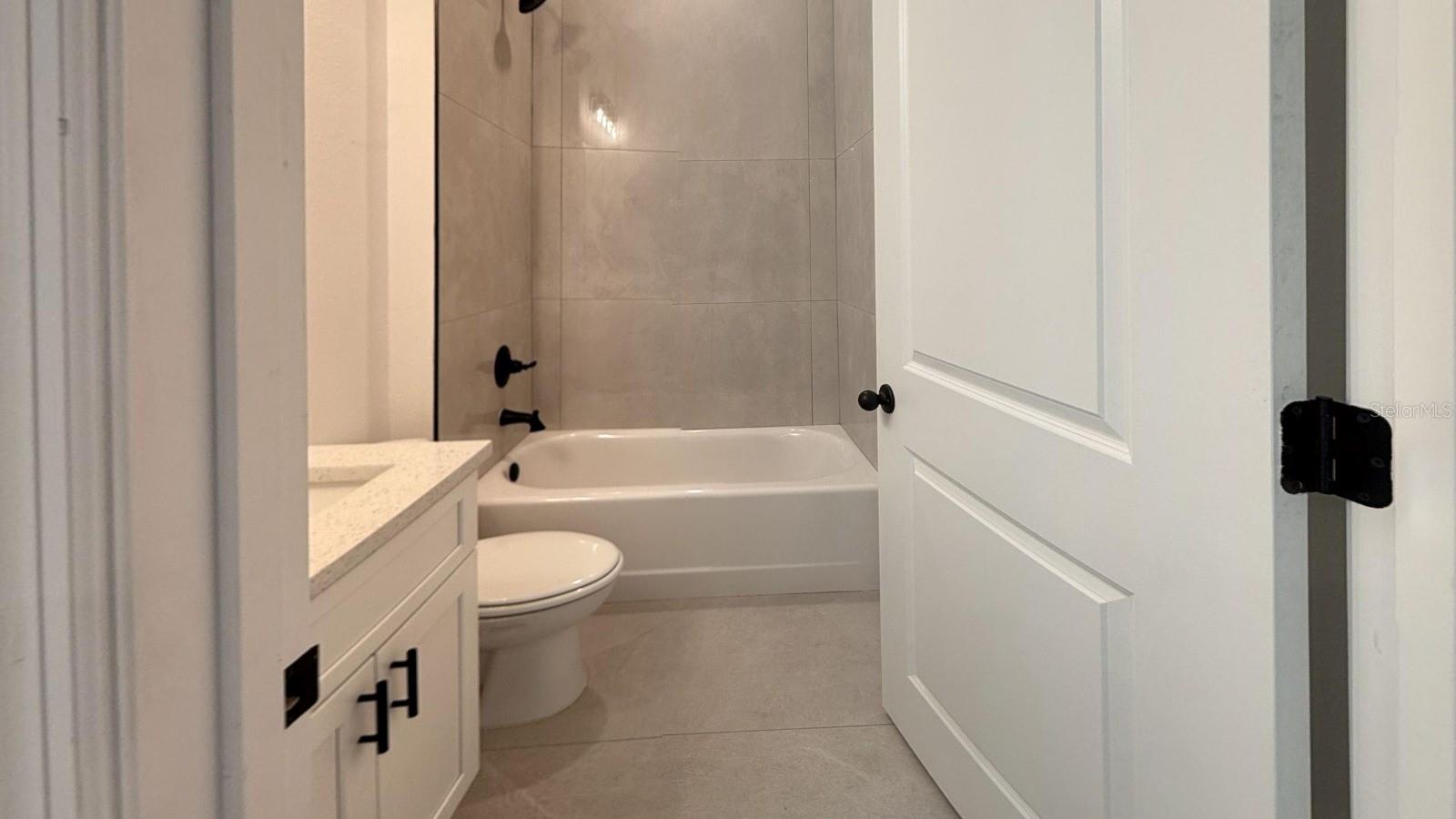MARION OAKS UN ELEVEN - Residential