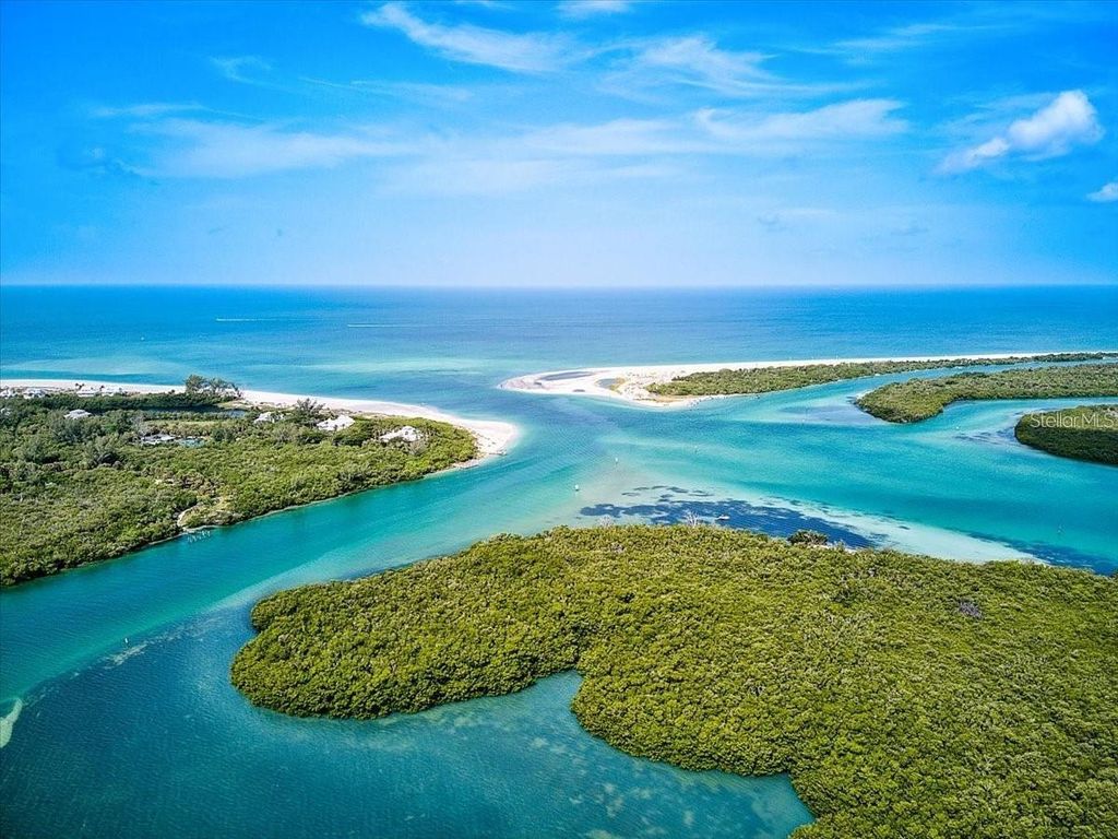 Photo of 1947 Wisconsin Avenue, Englewood, FL 34224 (MLS # D6142415)