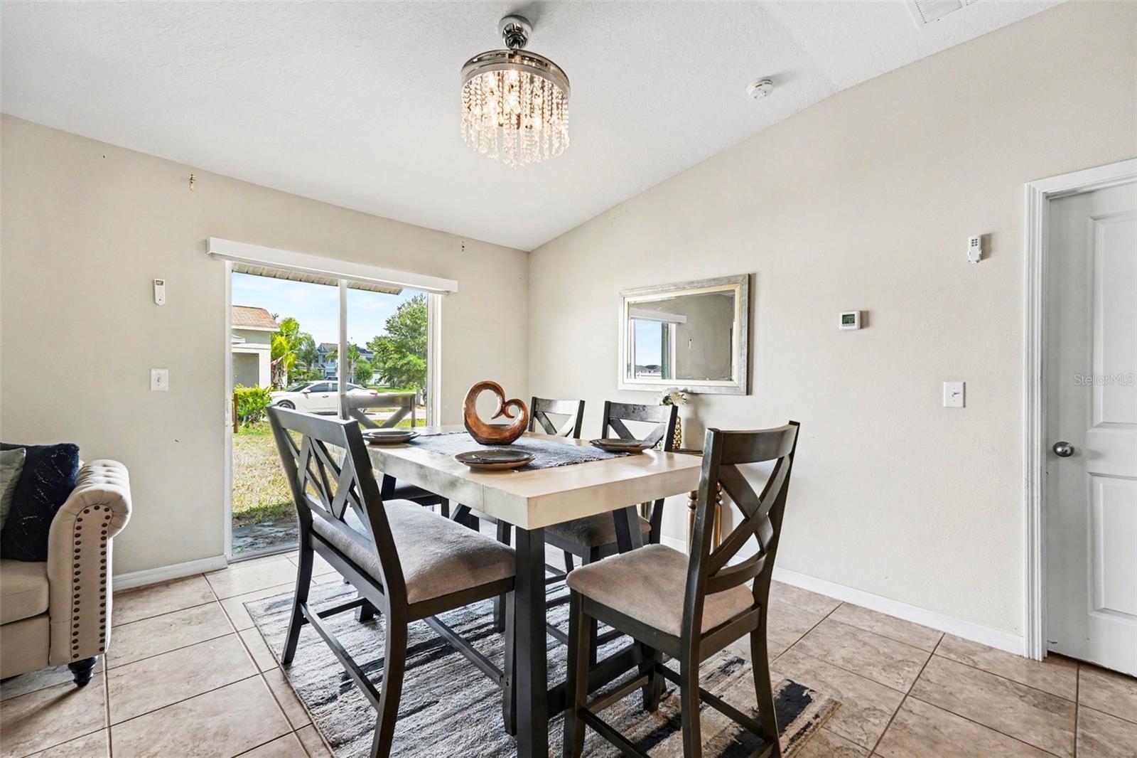 1733 BROAD WINGED HAWK DRIVE