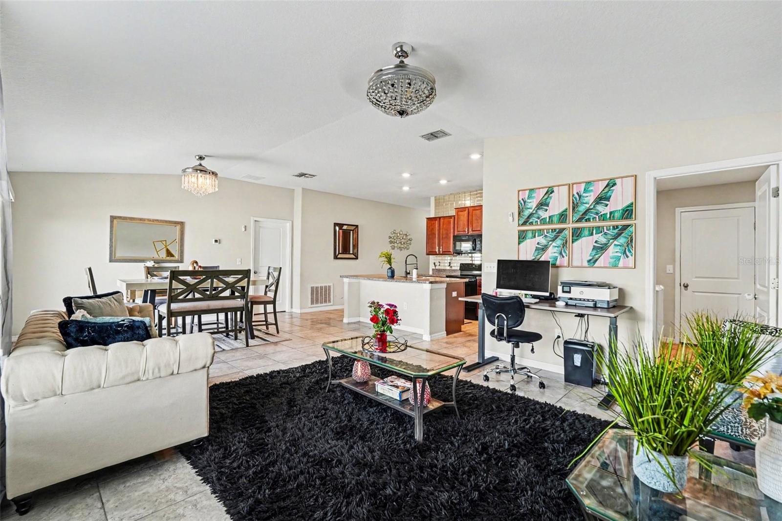 1733 BROAD WINGED HAWK DRIVE