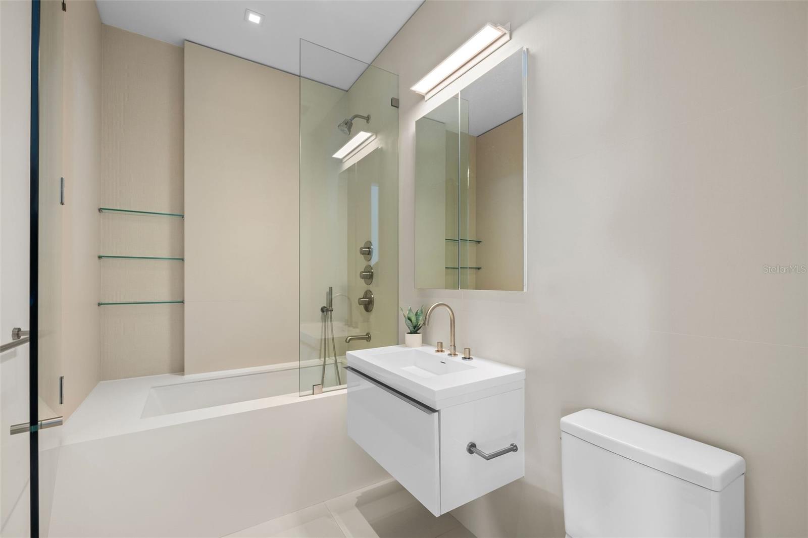 NAUTILUS - Residential