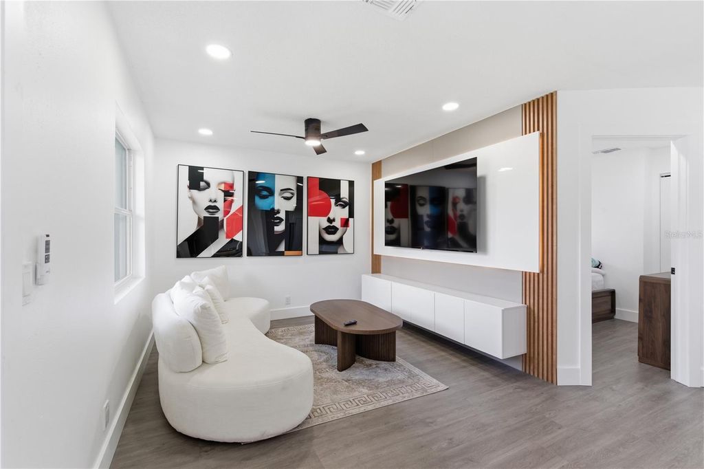 Photo of 6713 S Mascotte Street, Tampa, FL 33616 (MLS # TB8502556)