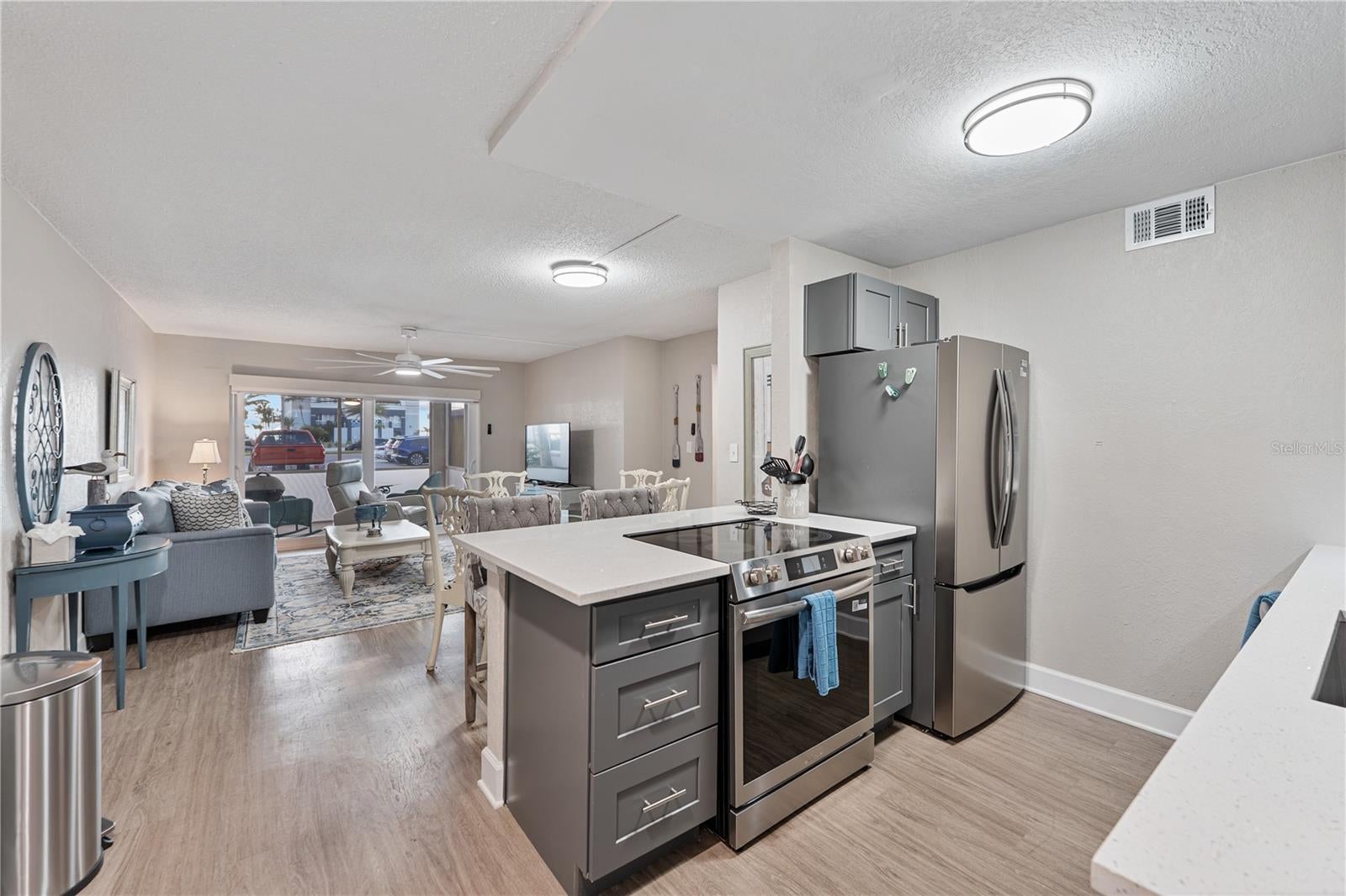 17035 GULF BOULEVARD 104
