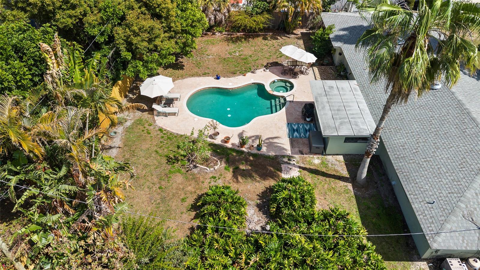 1806 BEVERLY CIRCLE N