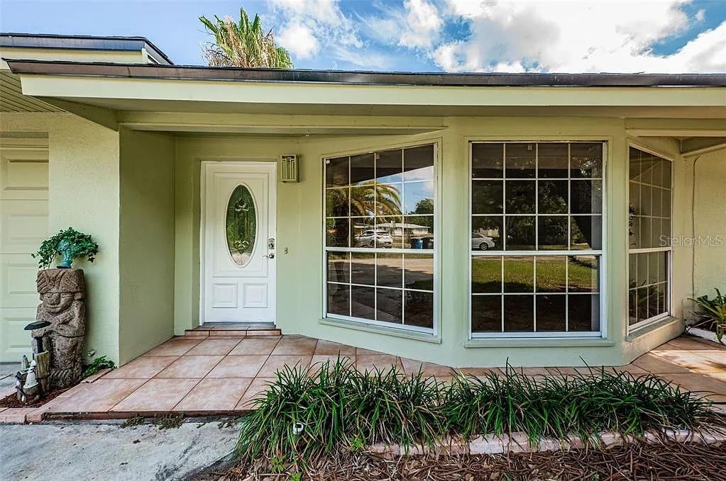 1806 BEVERLY CIRCLE N