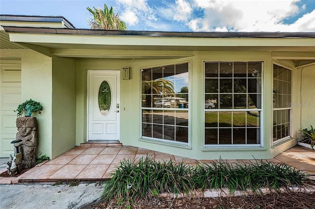 Photo of 1806 Beverly Circle N, Clearwater, FL 33764 (MLS # TB8470082)