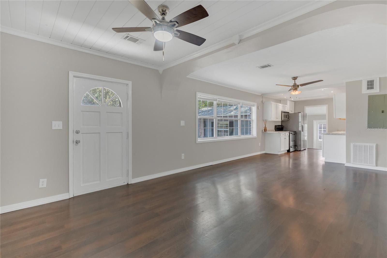 2106 CORDOVA DRIVE