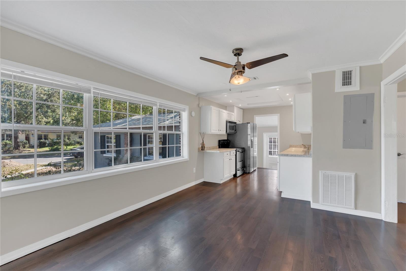 2106 CORDOVA DRIVE