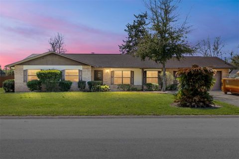 Photo of 3836 SE 45th Place, Ocala, FL 34480 (MLS # OM720323)