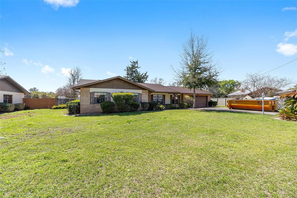 Photo of 3836 SE 45th Place, Ocala, FL 34480 (MLS # OM720323)