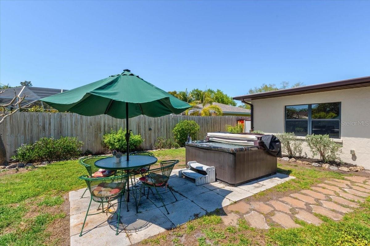 PINE LAKES - Residential