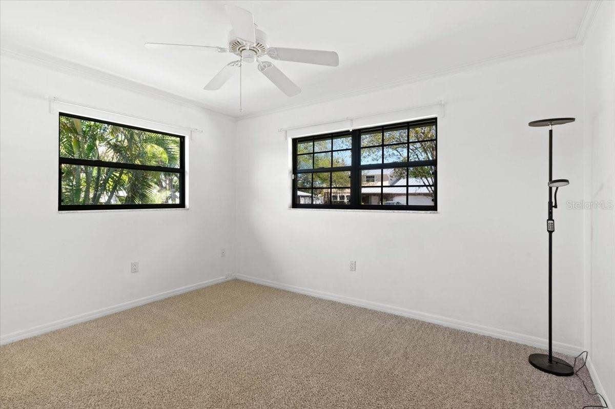 PINE LAKES - Residential