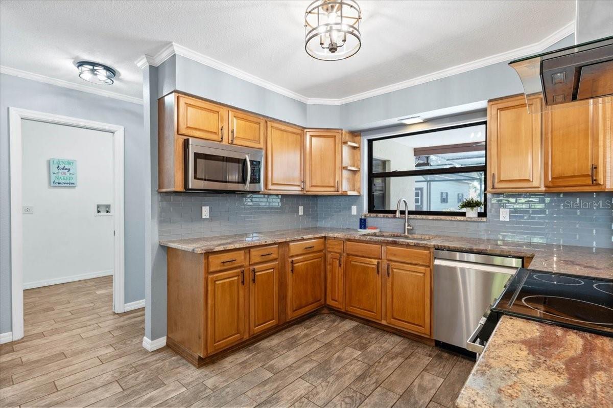 PINE LAKES - Residential