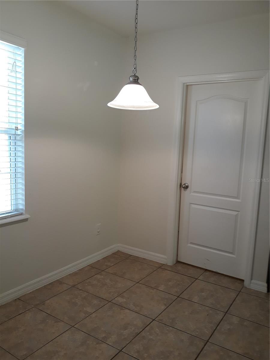 GROVELAND WESTWOOD PH 02 - Residential Lease