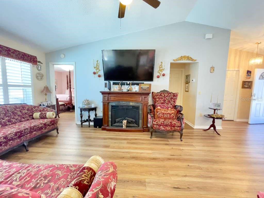 SILVER LAKES REP - Residential