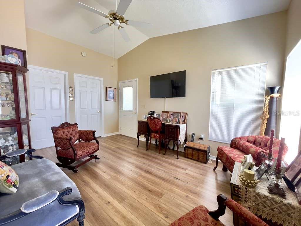 SILVER LAKES REP - Residential