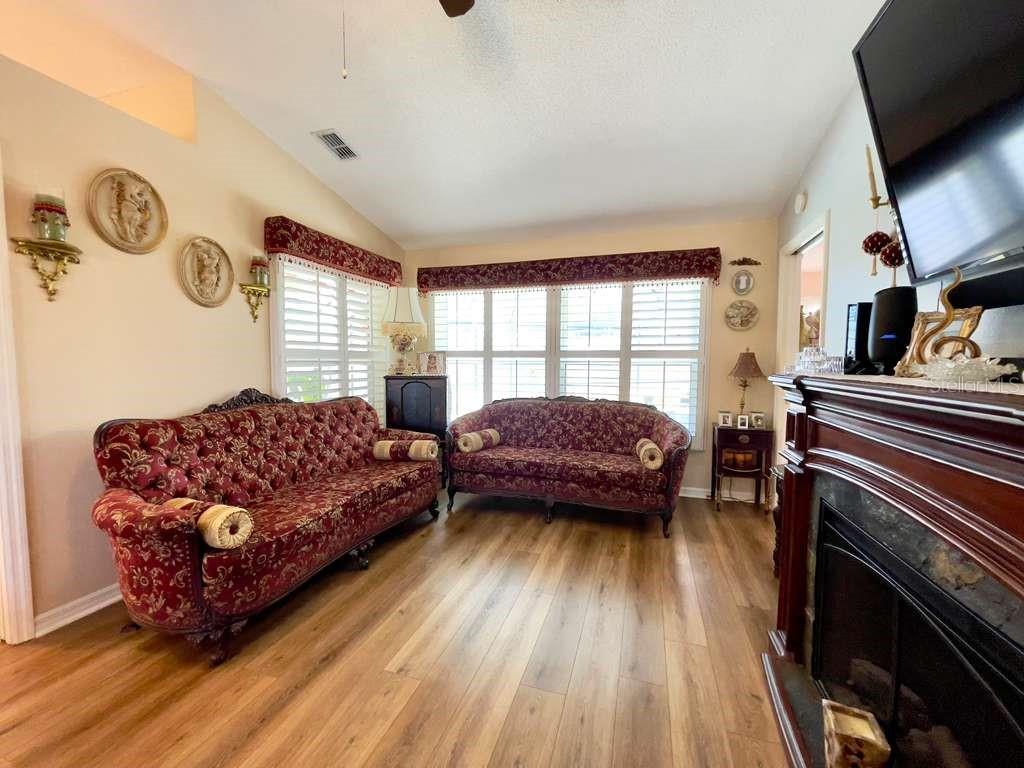 SILVER LAKES REP - Residential