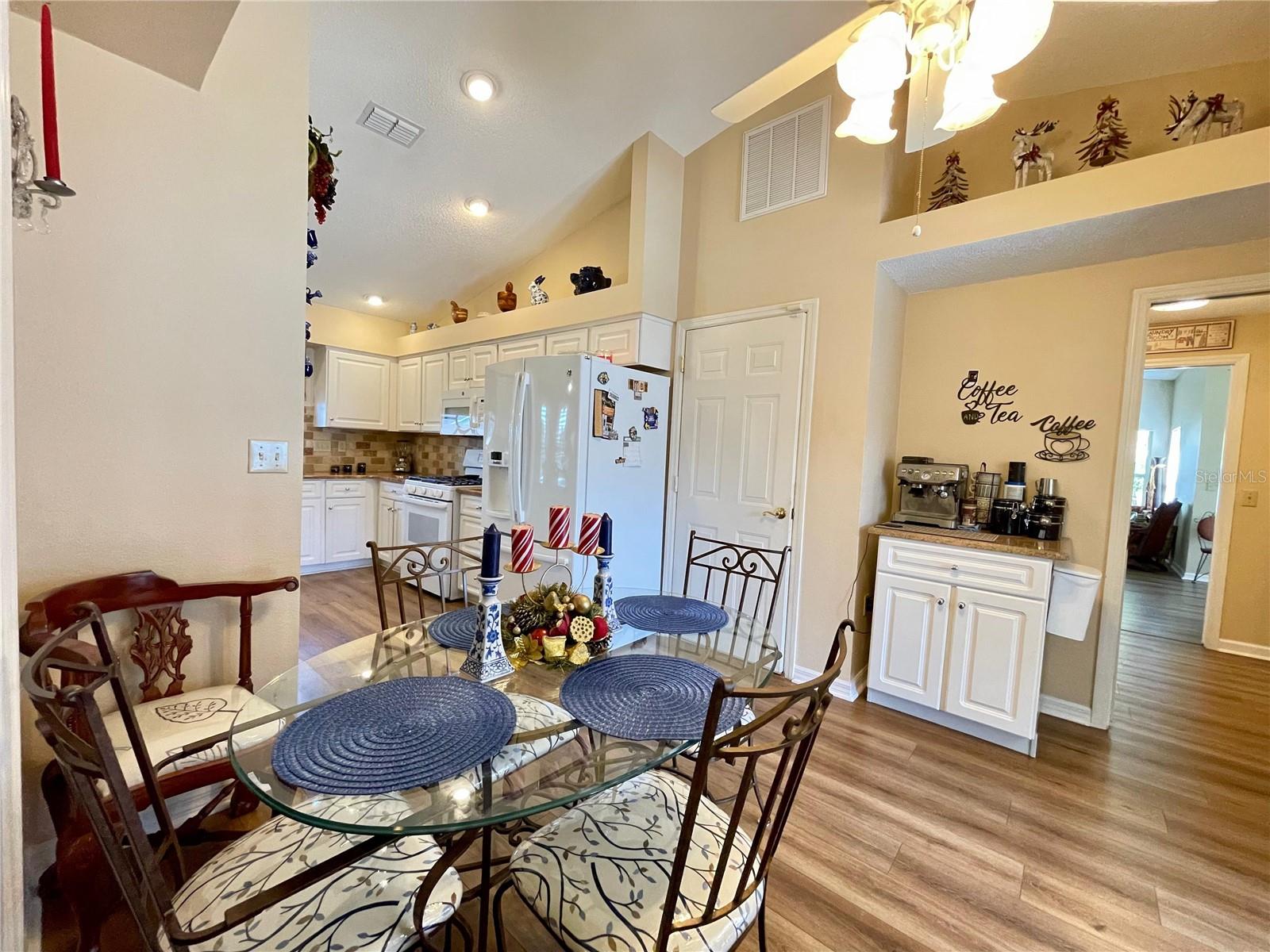 SILVER LAKES REP - Residential