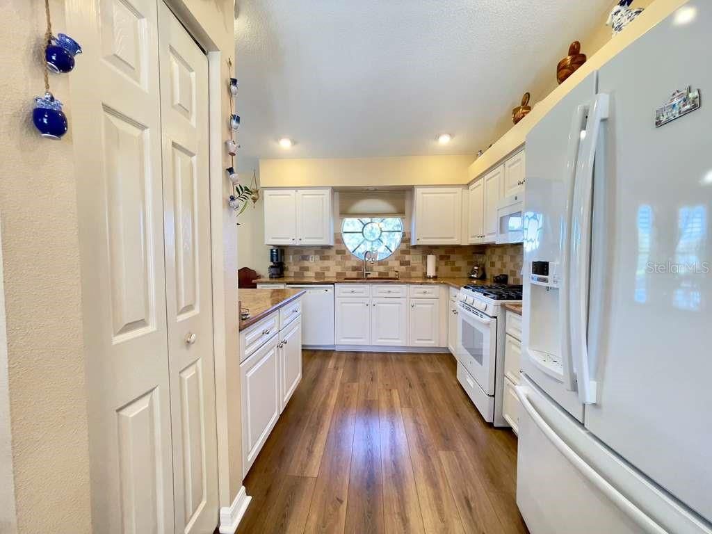 Photo of 6323 Silver Lakes Drive E, Lakeland, FL 33810 (MLS # S5145864)