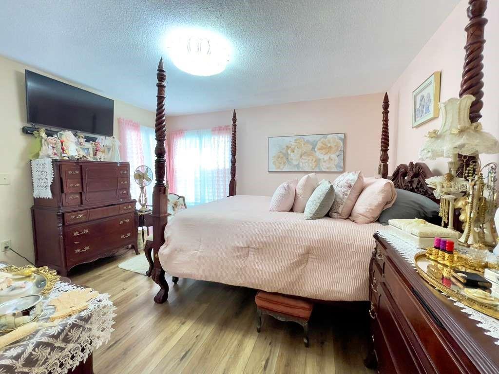 SILVER LAKES REP - Residential