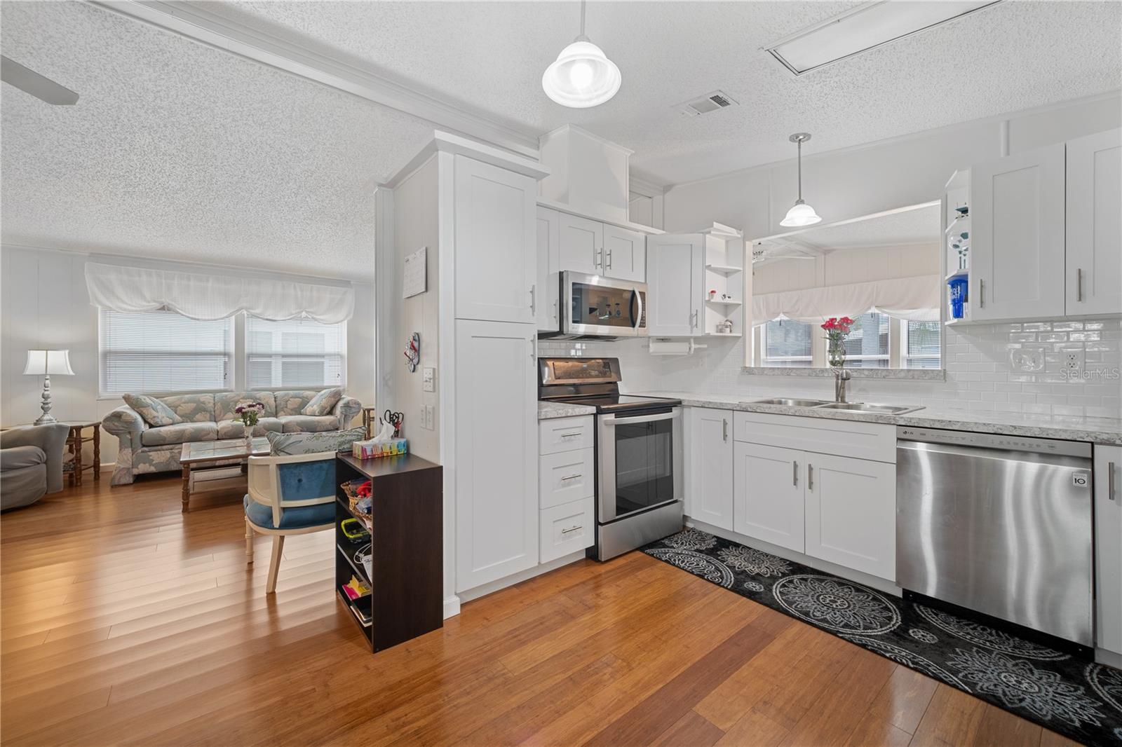 LAZY RIVER MHP - Residential