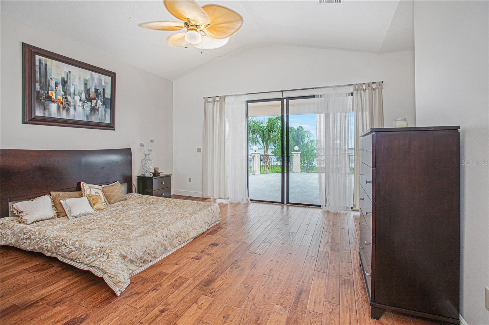 MOSS PARK RESERVE - Residential