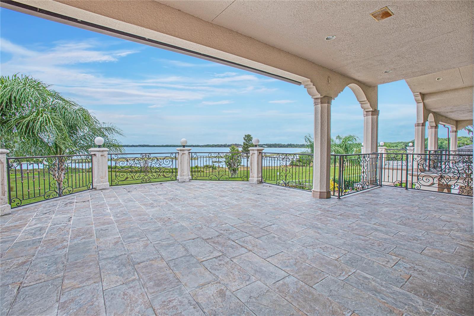 MOSS PARK RESERVE - Residential