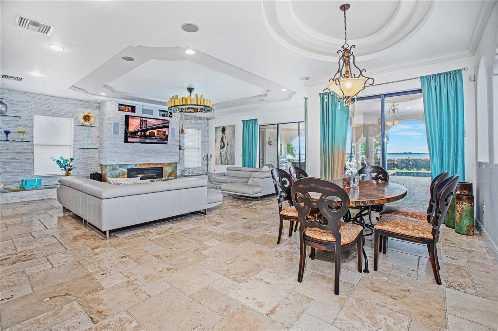 MOSS PARK RESERVE - Residential