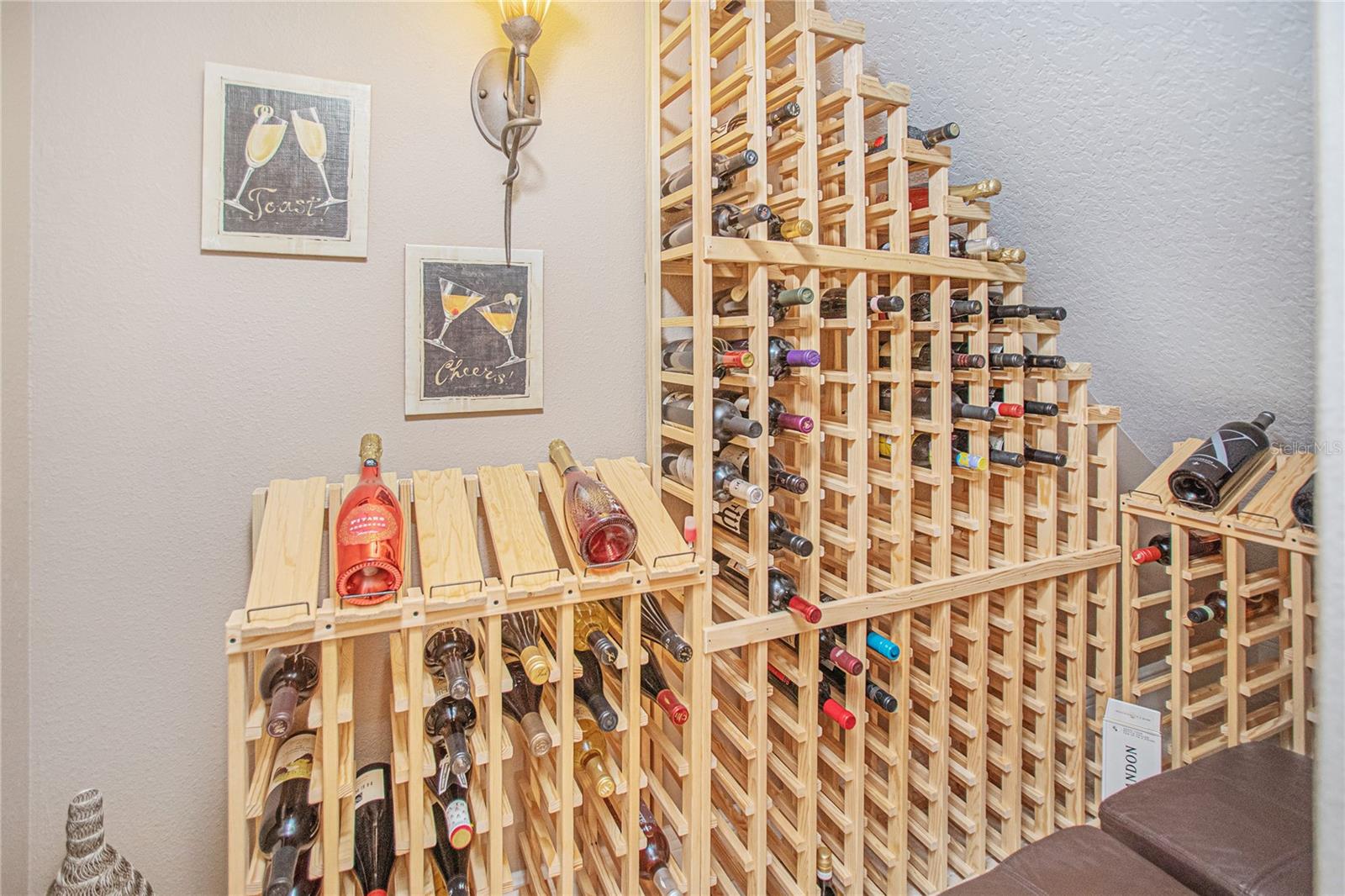 MOSS PARK RESERVE - Residential