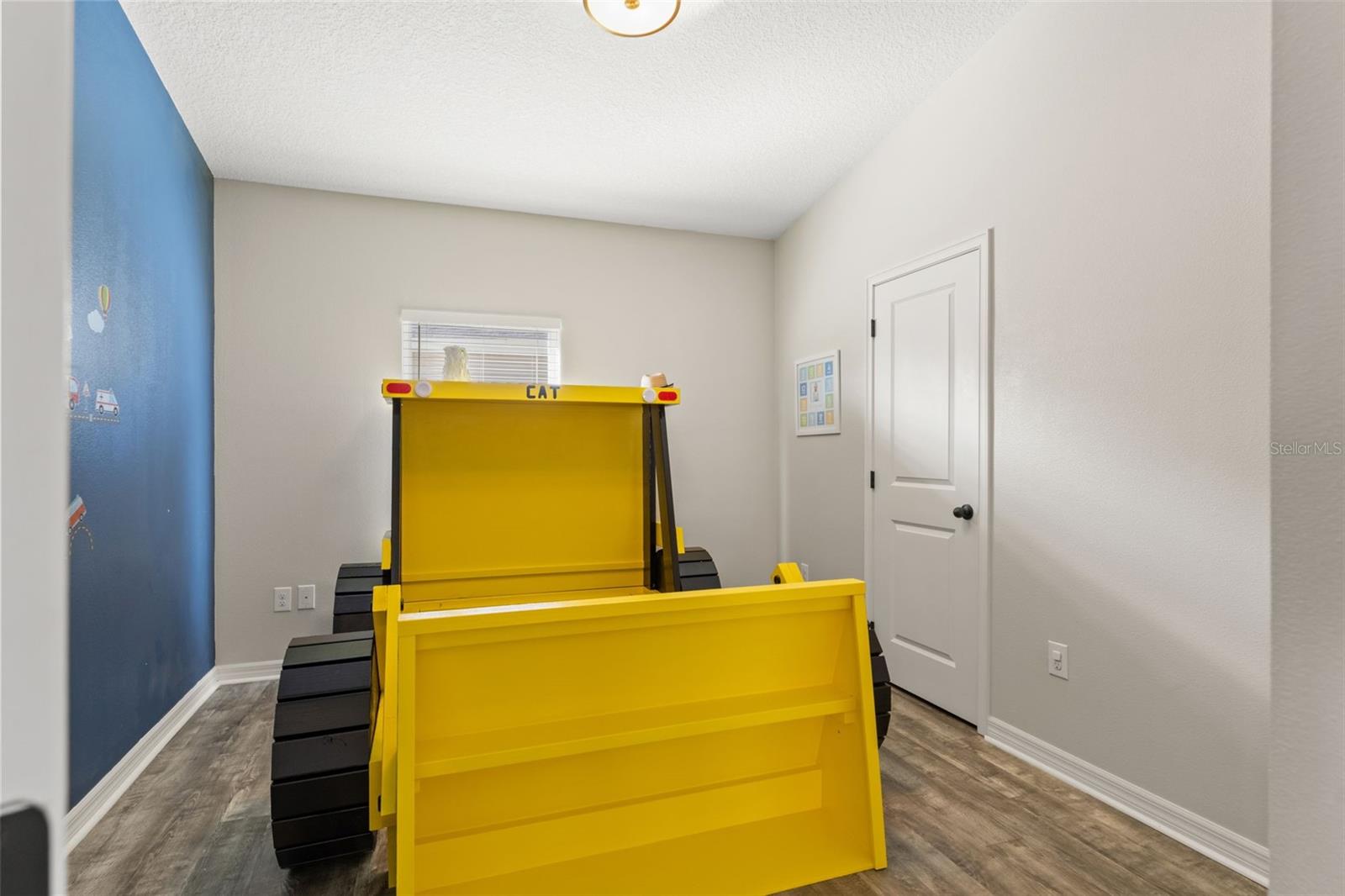 OAK CREEK - Residential