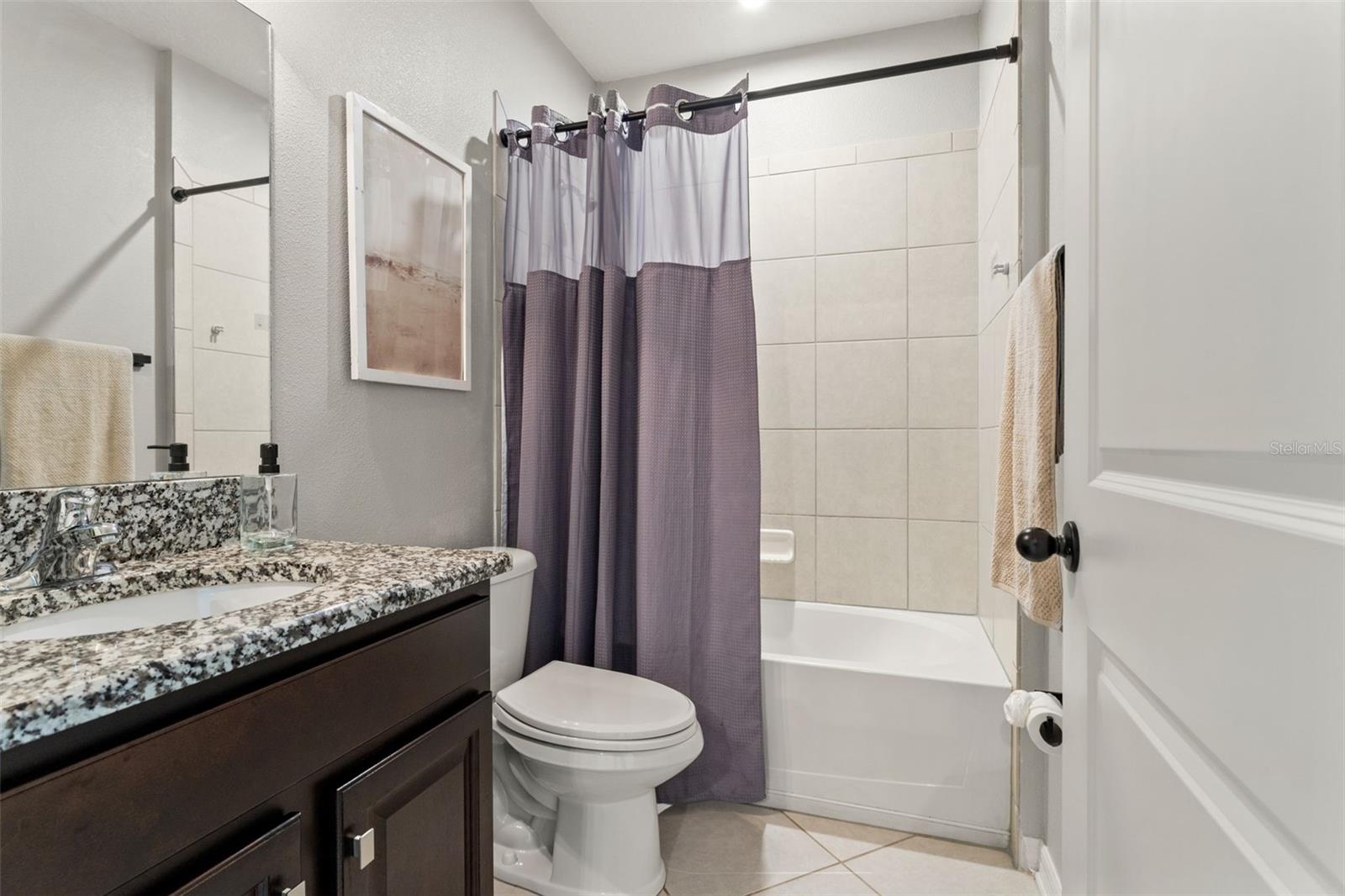 OAK CREEK - Residential