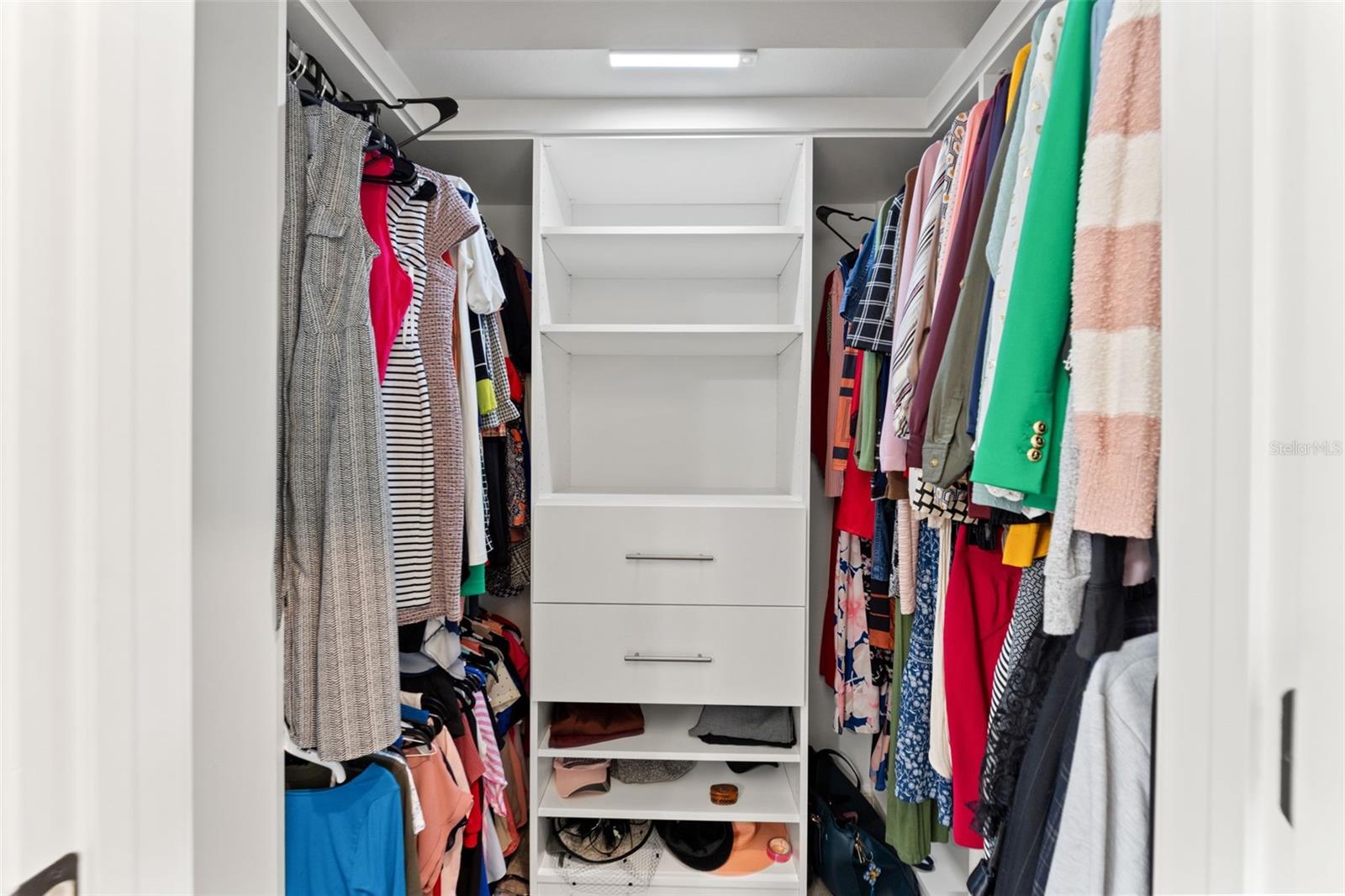 OAK CREEK - Residential