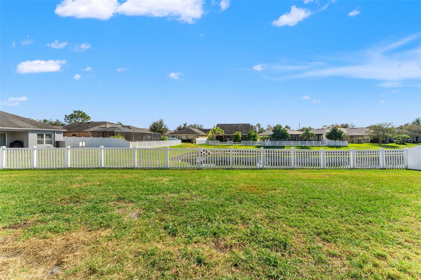 OAK CREEK - Residential