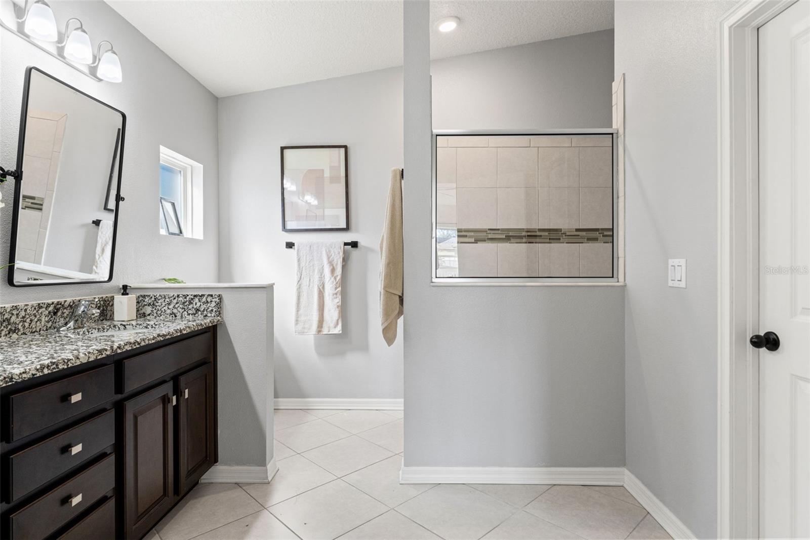 OAK CREEK - Residential