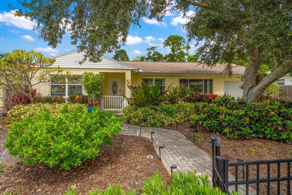 Photo of 220 Union Street, Dunedin, FL 34698 (MLS # TB8557826)
